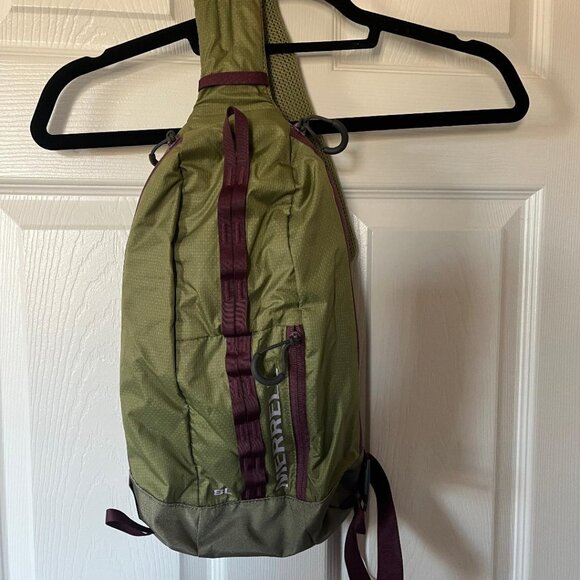 Merrell, Crest 8L Sling, Mosstone - Picture 1 of 3